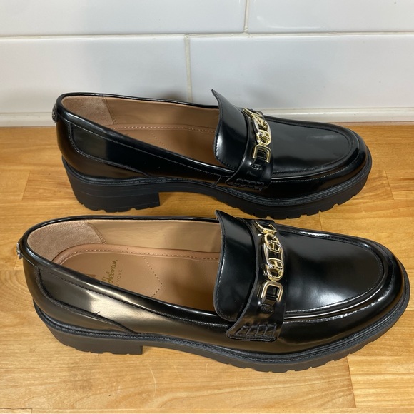 Sam Edelman Black Patent Leather Loafers with Gold Chain - Picture 5 of 16